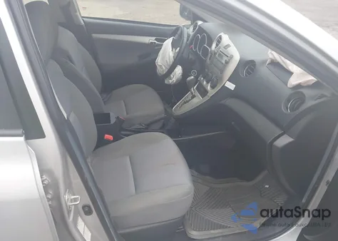 2009 Toyota Matrix S z USA, uszkodzony, nr VIN 2T1LE40E19C008208